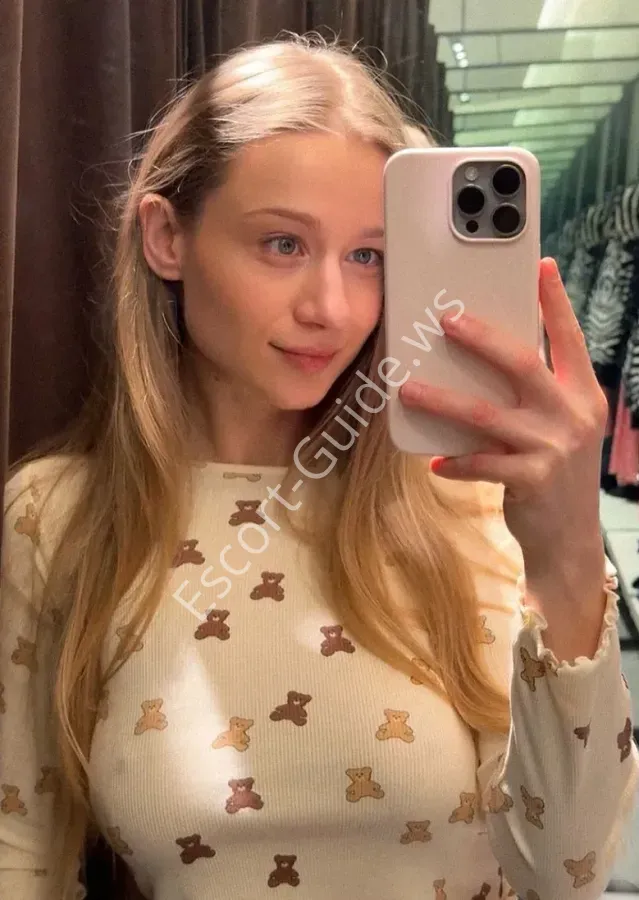 Shannon, Caucasian