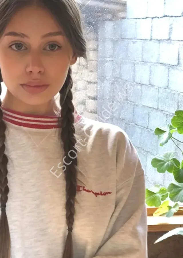 Marisol, Caucasico