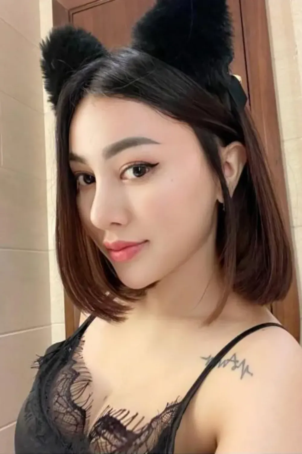 Yanni, Asian