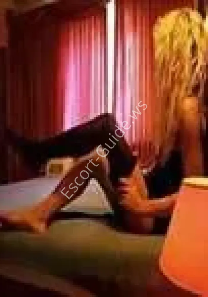 outcall escort beautiful call girl